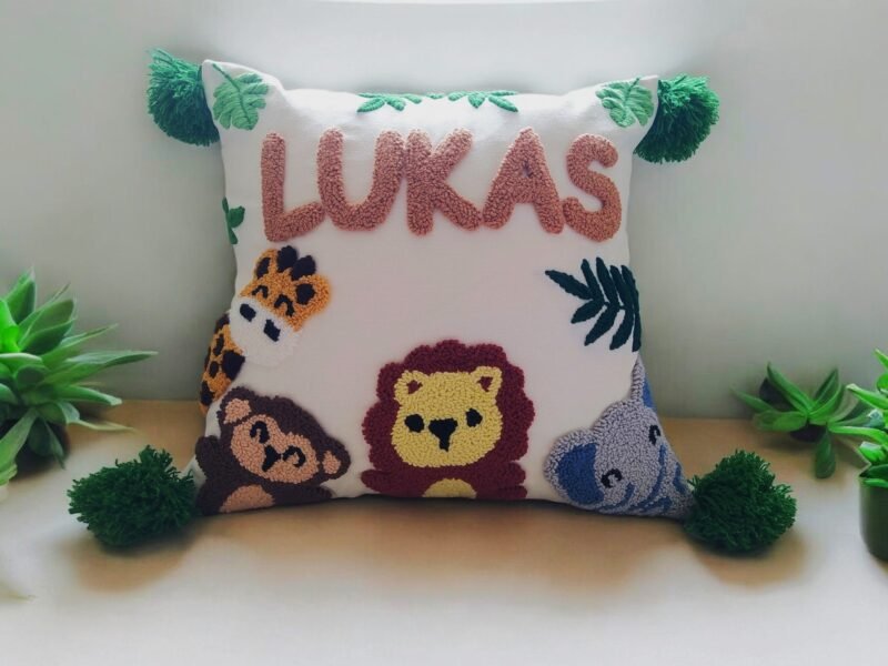 Personalized Safari Theme Pillow – Custom Name Jungle Animal Decor Cushion for Kids