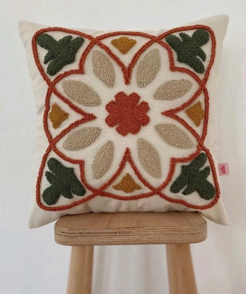 Punch Needle Pillow with Ethnic Pattern – Perfect for 3 Room Types! - Image 6