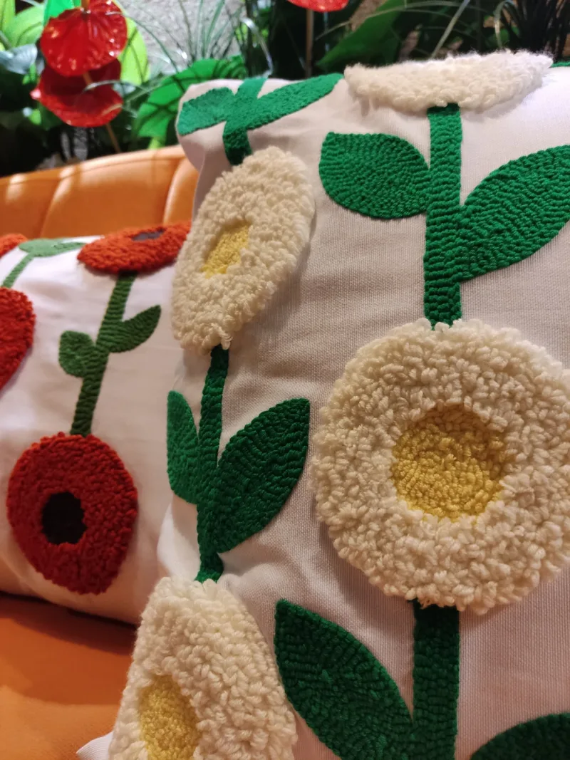 Punch Needle Daisy Pillow